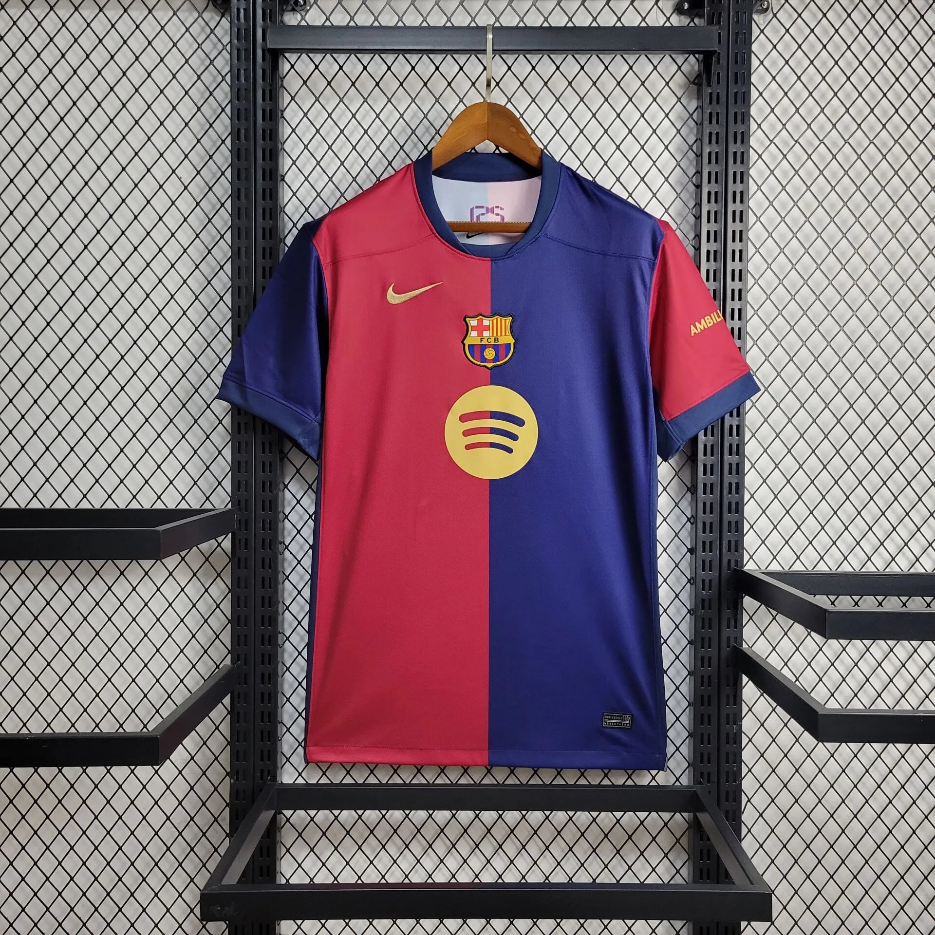 BAJO ENCARGO FC BARCELONA LOCAL 2024/25 VERSION FAN