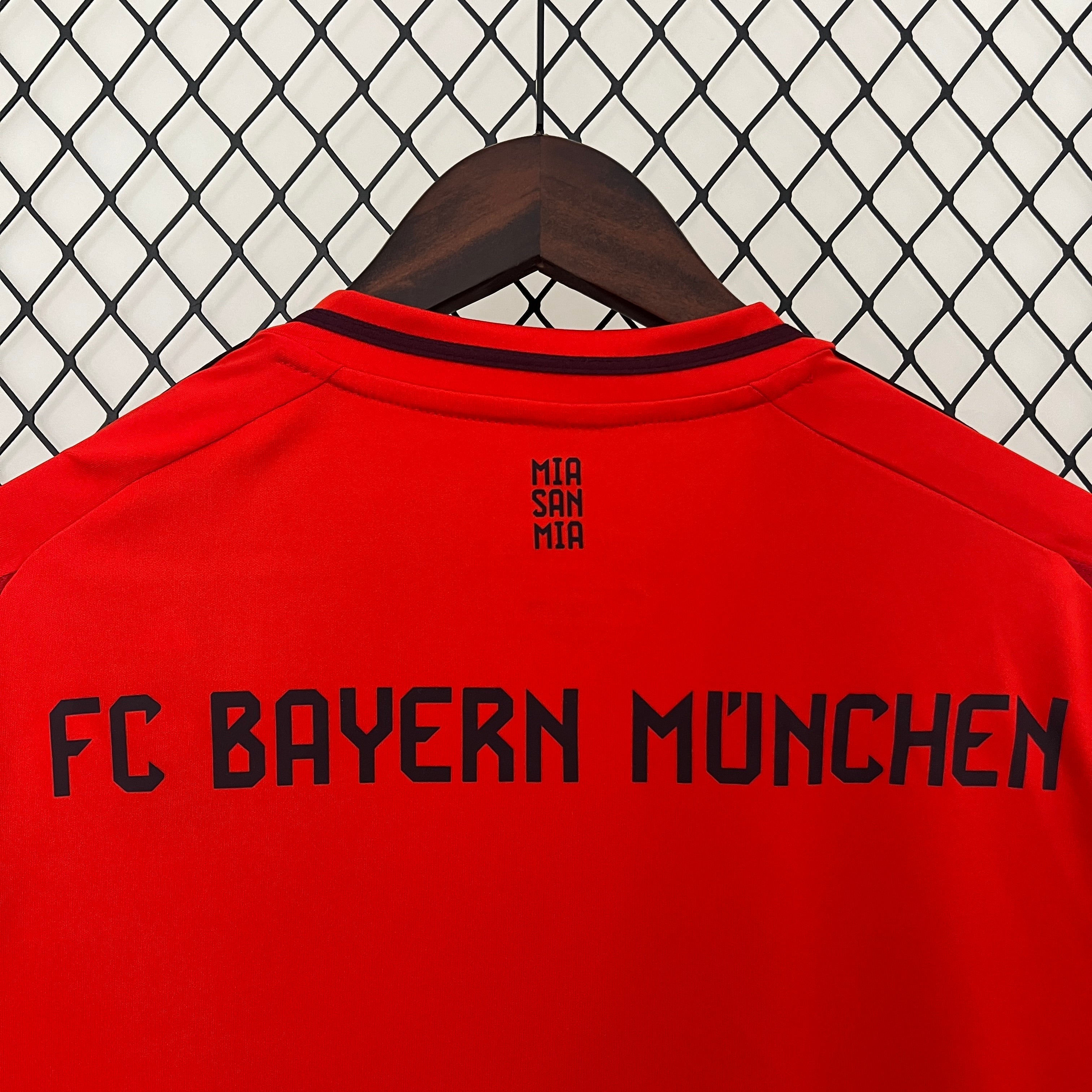 ENTREGA INMEDIATA BAYERN MUNICH LOCAL 2024/25 VERSION PLAYER