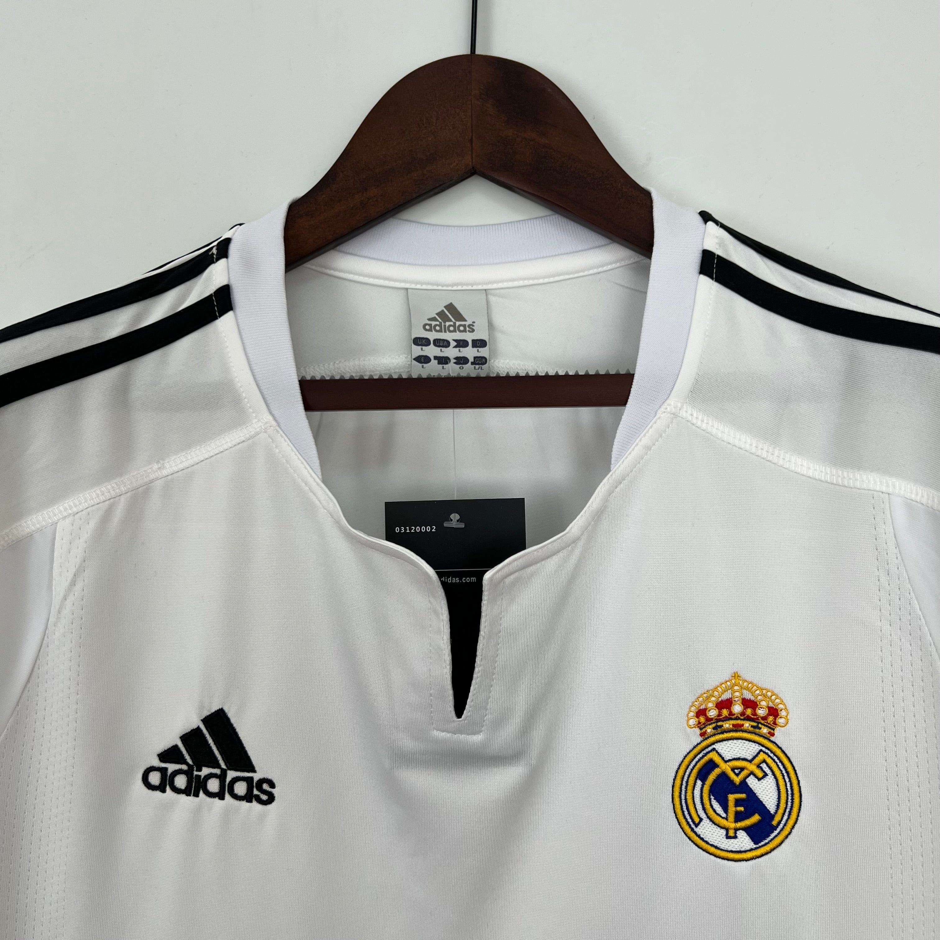 ENTREGA INMEDIATA REAL MADRID LOCAL RETRO 2003/04 VERSIÓN FAN