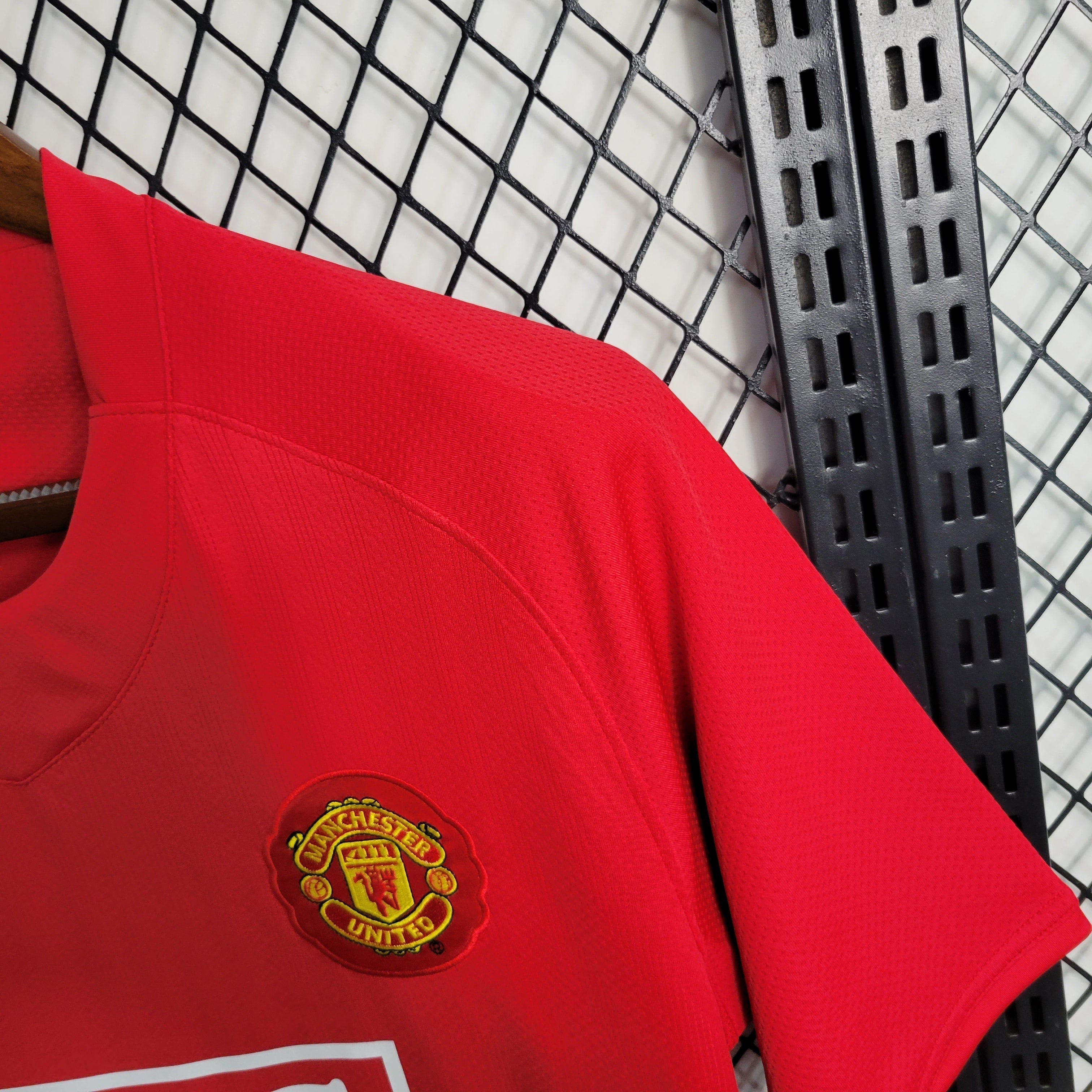 ENTREGA INMEDIATA MANCHESTER UNITED RETRO LOCAL 2007/08 VERSIÓN FAN