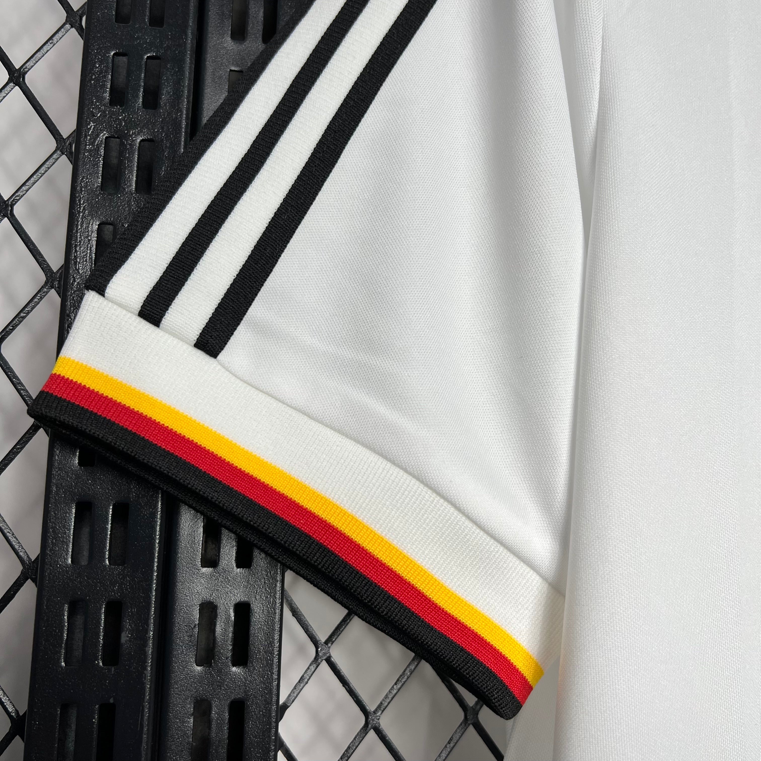 BAJO ENCARGO ALEMANIA LOCAL RETRO  1986 VERSION FAN