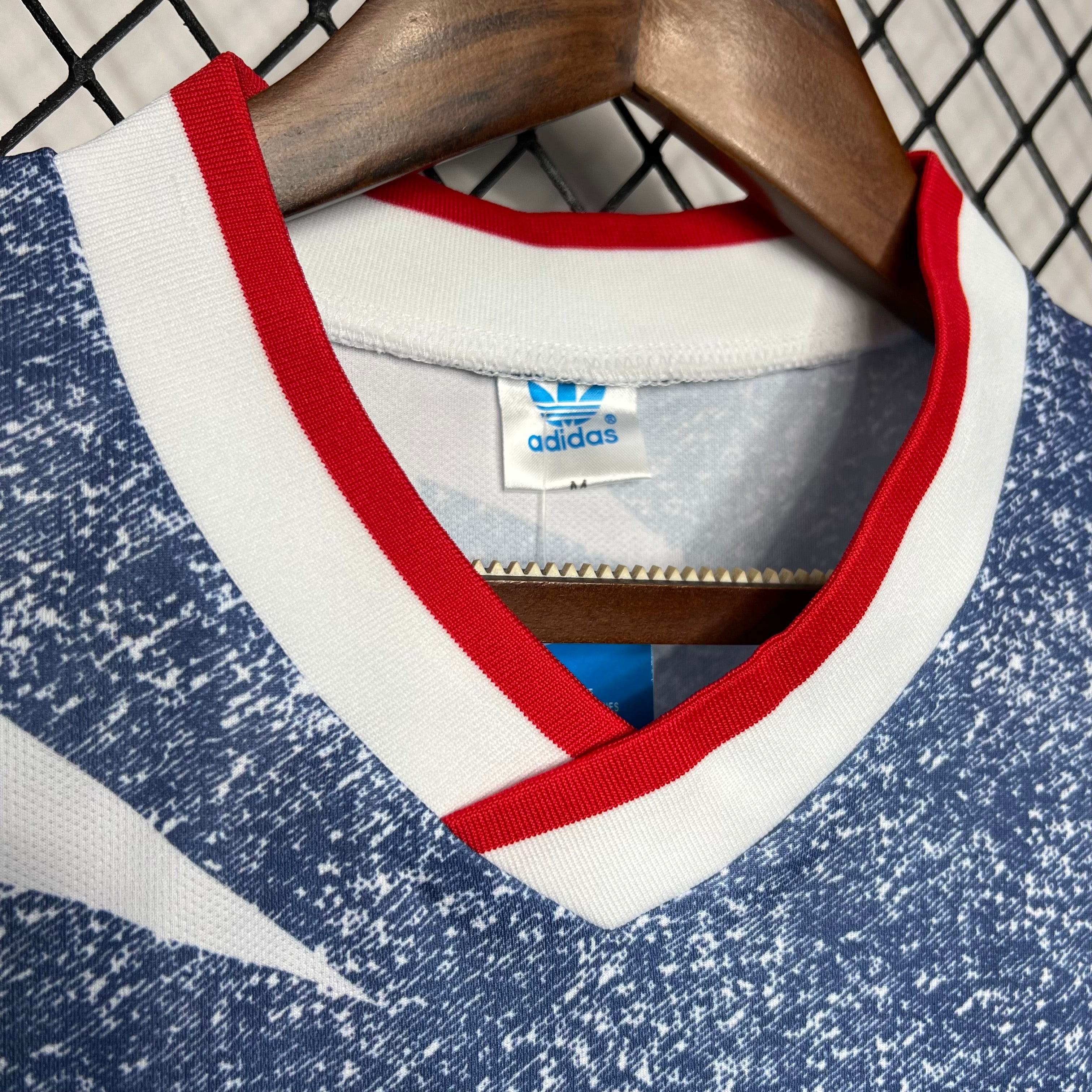 ENTREGA INMEDIATA ESTADOS UNIDOS VISITANTE 1994 VERSION FAN