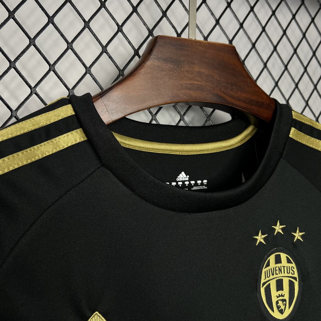 ENTREGA INMEDIATA JUVENTUS TERCERA 2015 VERSIÓN FAN