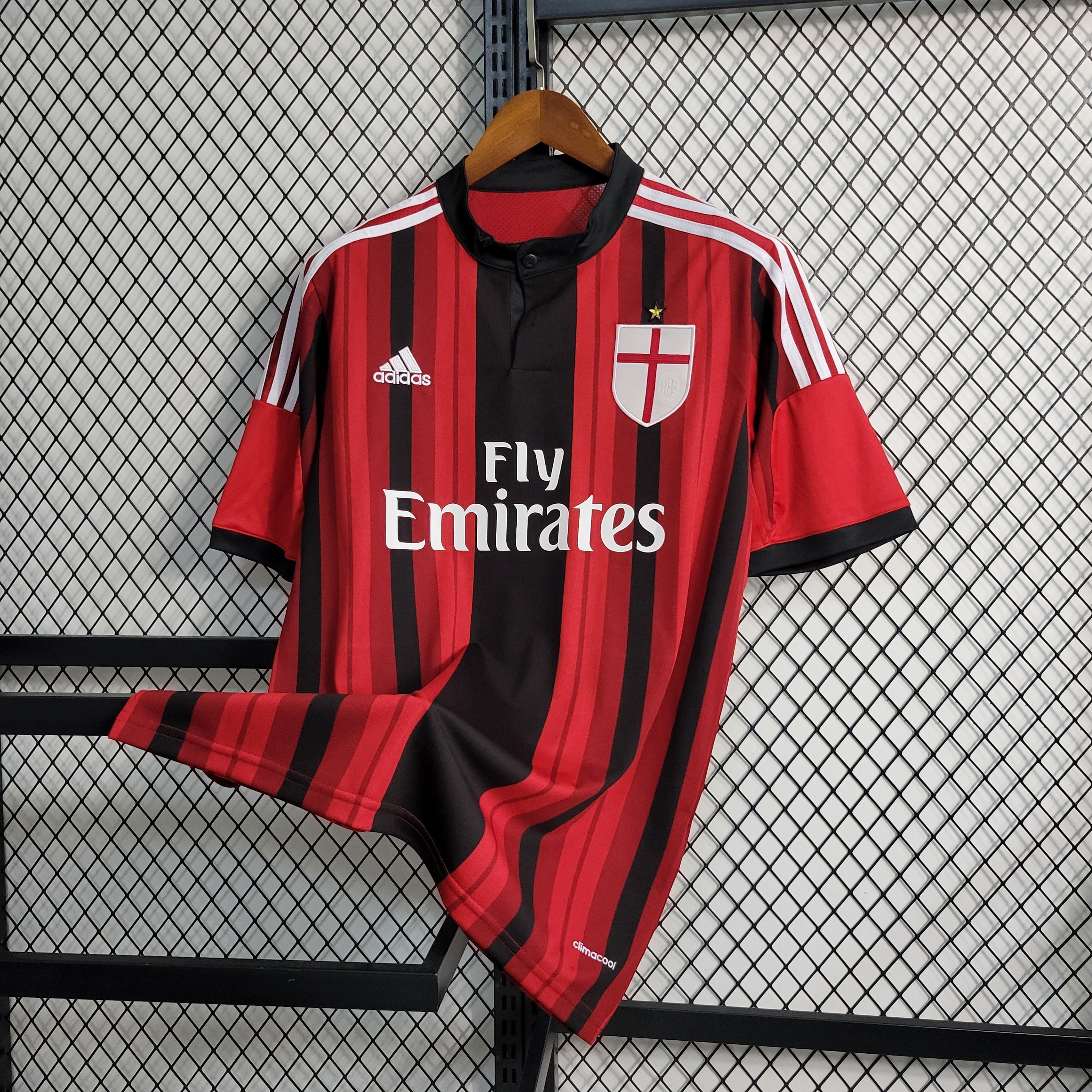 BAJO ENCARGO AC MILAN LOCAL RETRO  2014/15 VERSION FAN