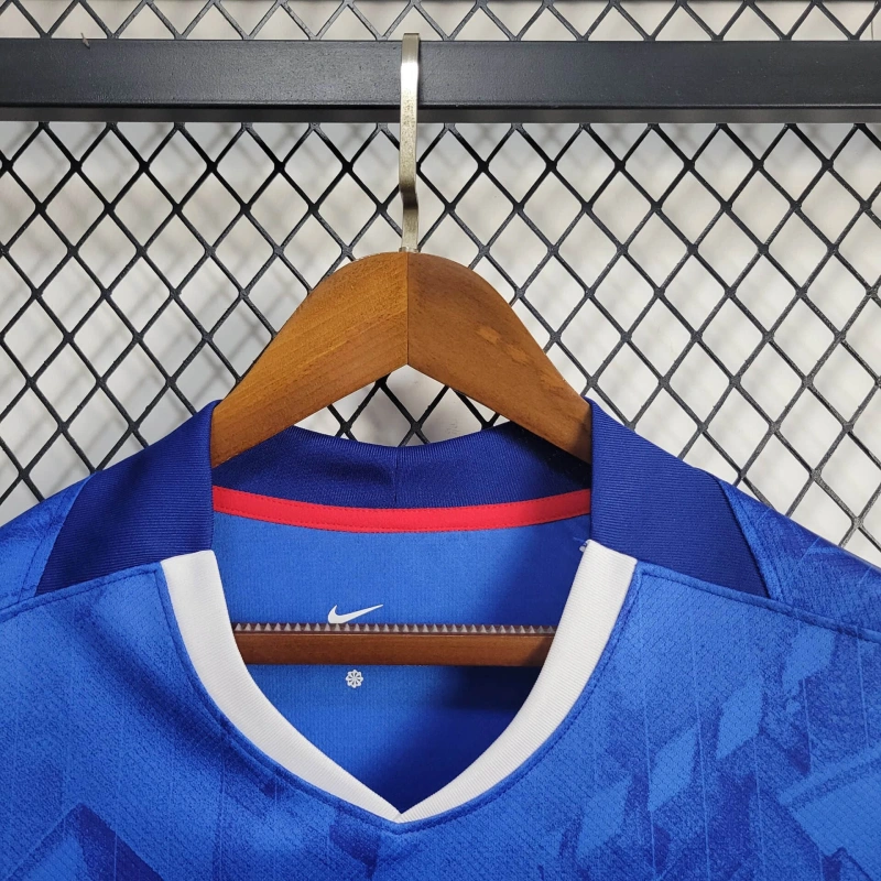 ENTREGA INMEDIATA CHELSEA LOCAL 2025-2026 VERSION FAN