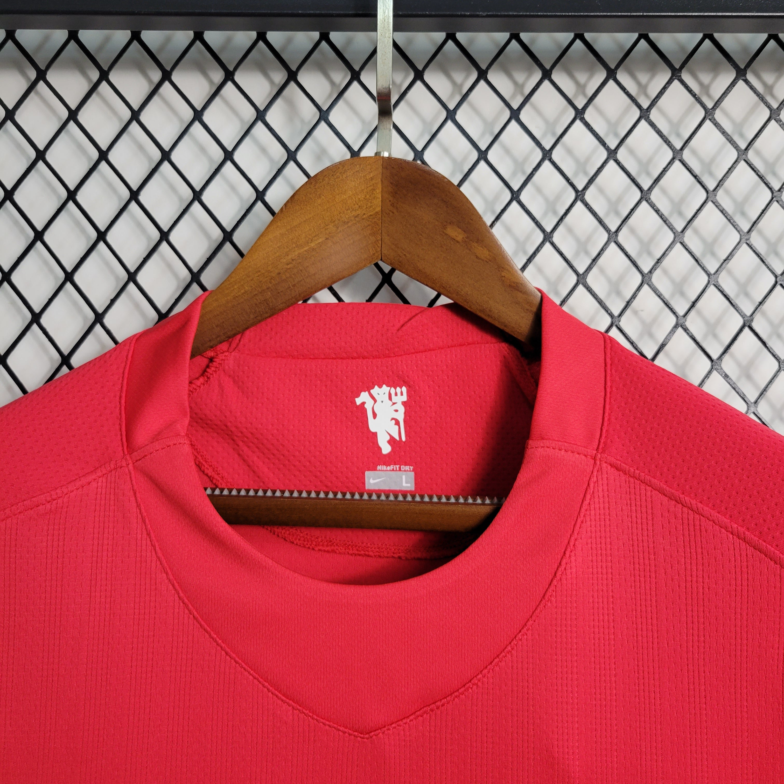 ENTREGA INMEDIATA MANCHESTER UNITED RETRO LOCAL 2007/08 VERSIÓN FAN