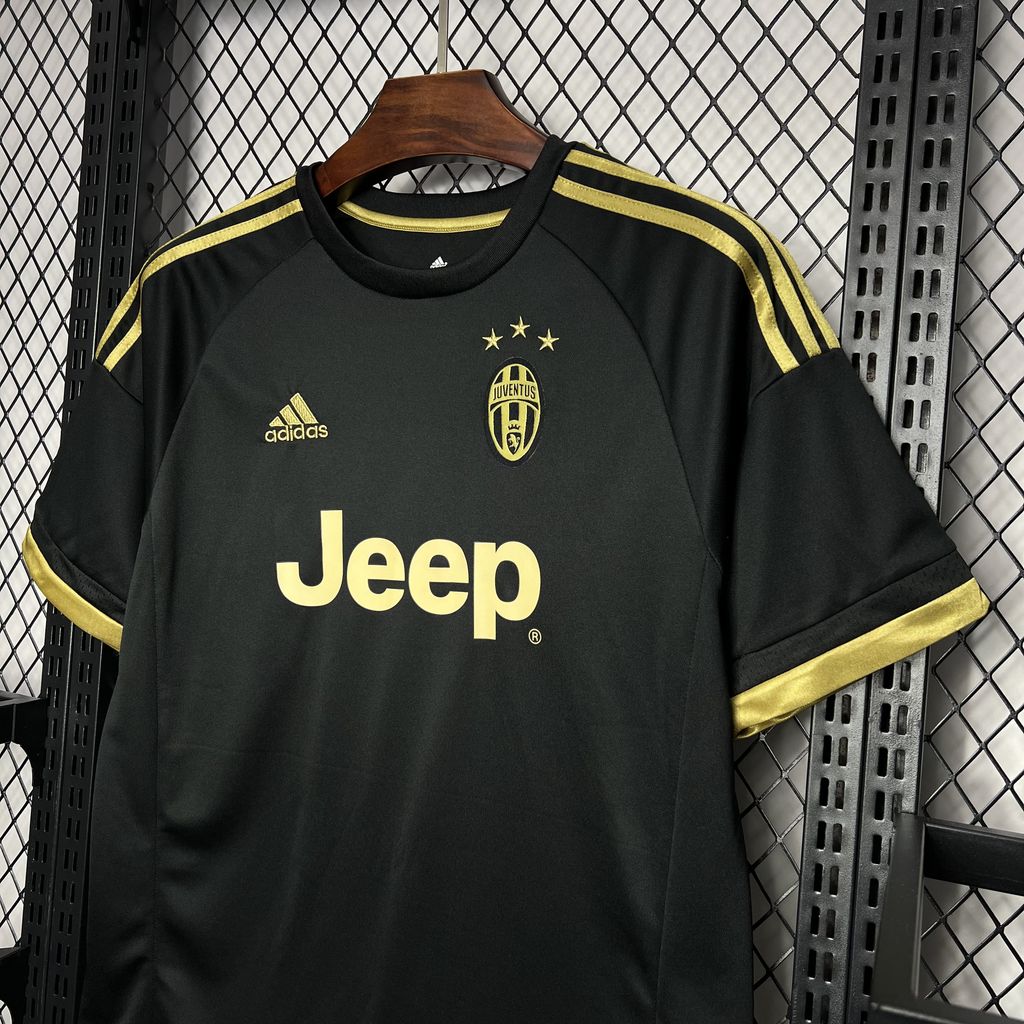 ENTREGA INMEDIATA JUVENTUS TERCERA 2015 VERSIÓN FAN