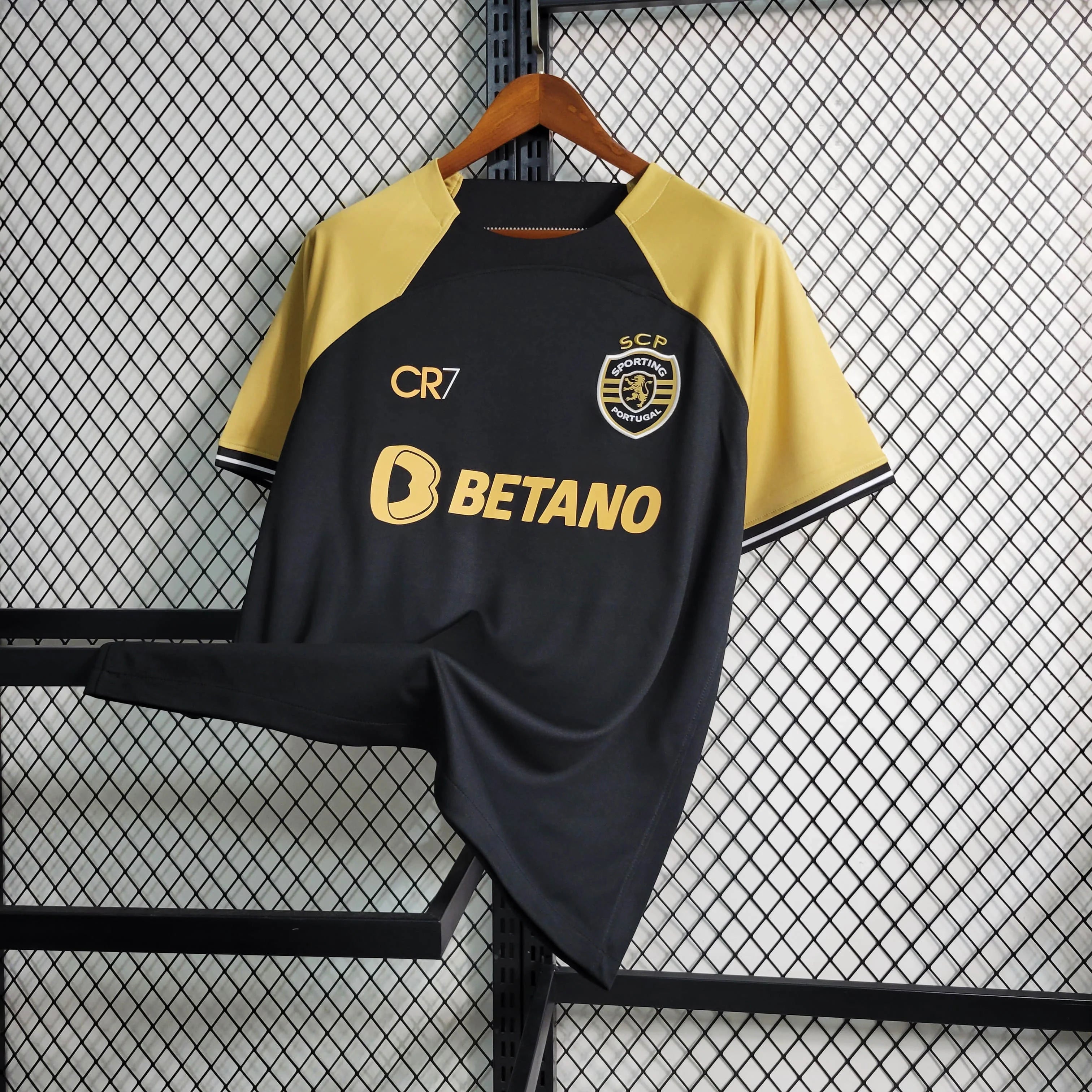 BAJO ENCARGO SPORTING LISBOA TERCERA CR7 2023/24 VERSION FAN