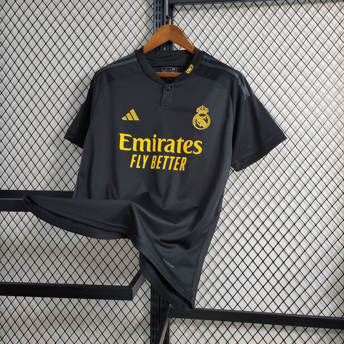 ENTREGA INMEDIATA REAL MADRID TERCERA 2023/24 VERSION FAN