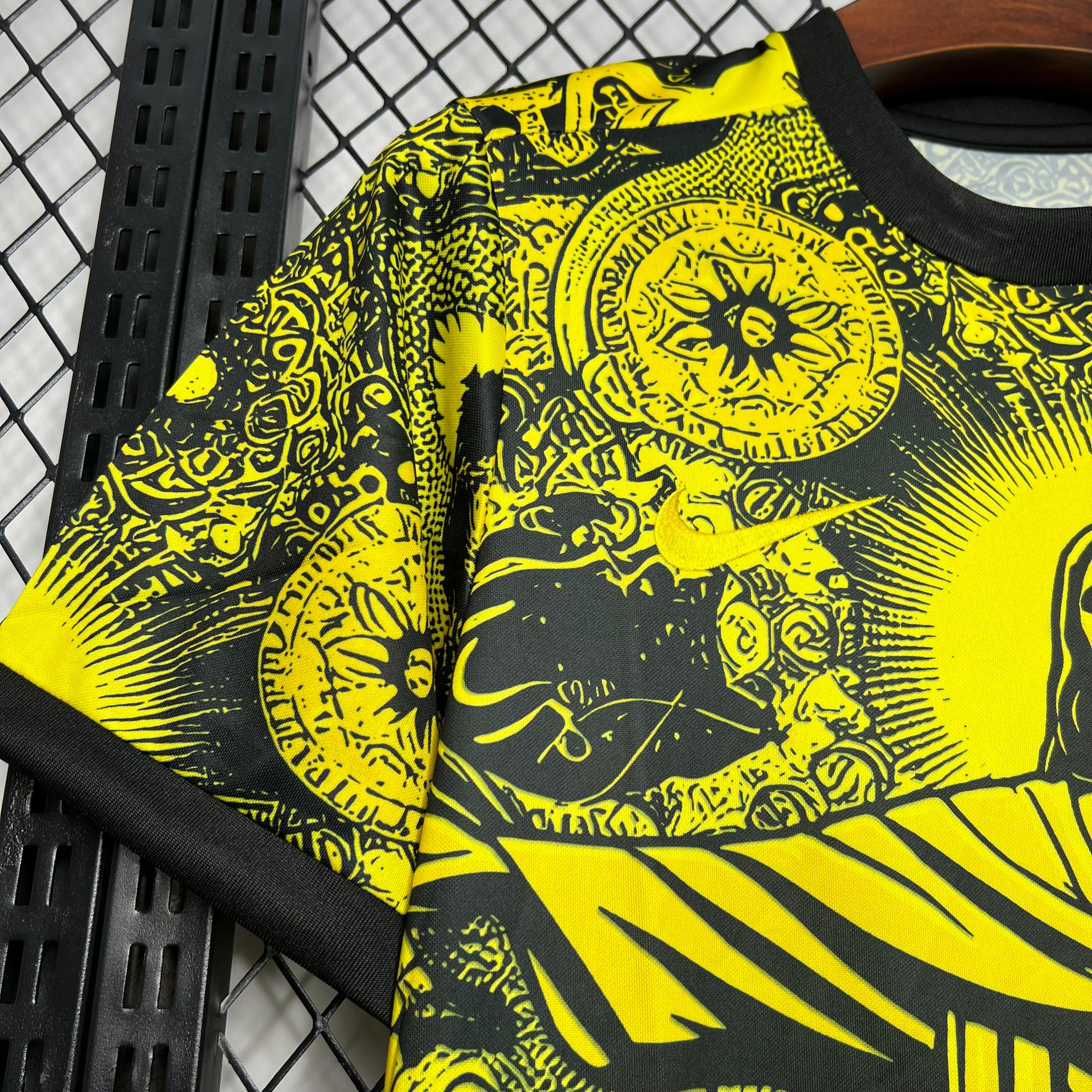 BAJO ENCARGO BRASIL "EDICIÓN CRISTO REDENTOR AMARILLA" 2024 VERSIÓN FAN