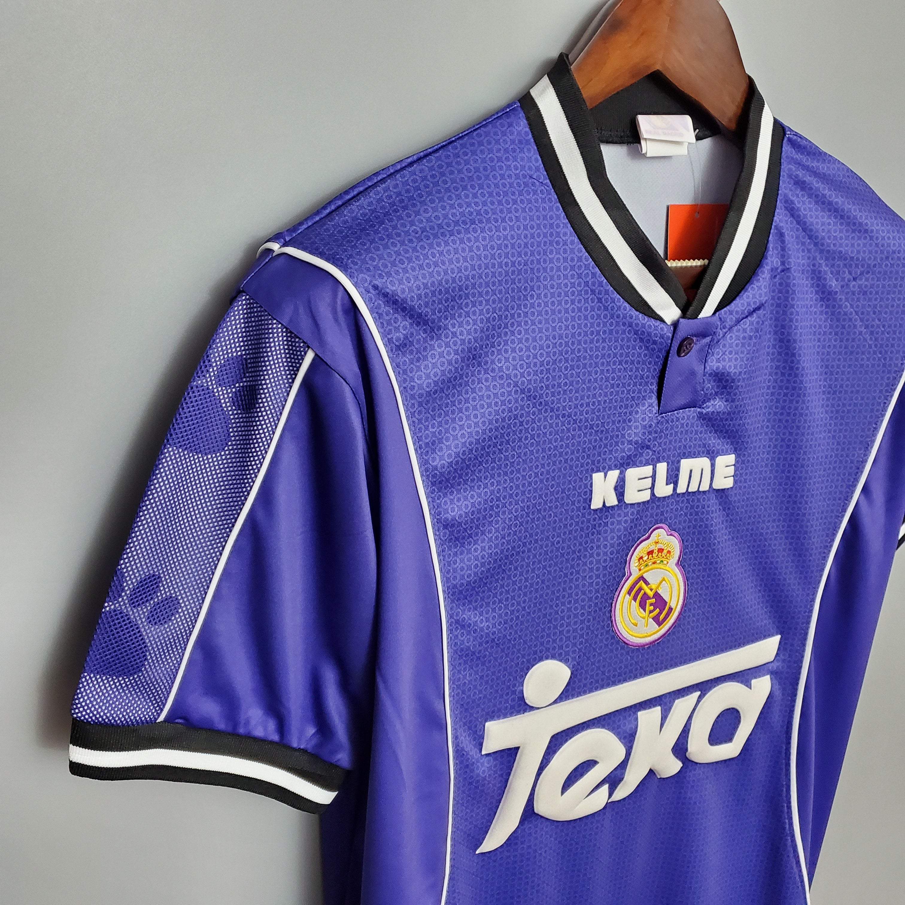 BAJO ENCARGO REAL MADRID VISITA 1997 VERSION FAN