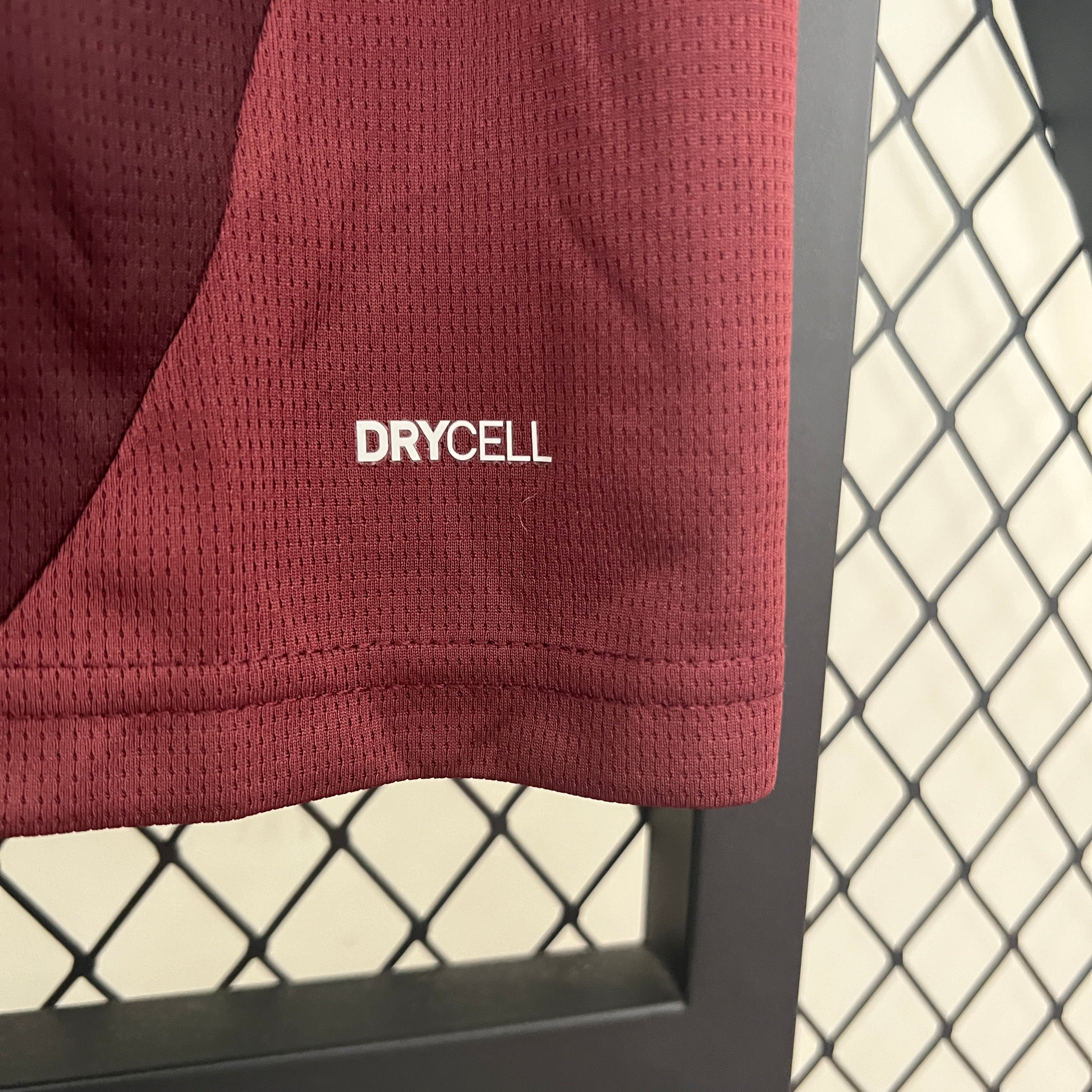 ENTREGA INMEDIATA MANCHESTER CITY TERCERA 2024 VERSION FAN