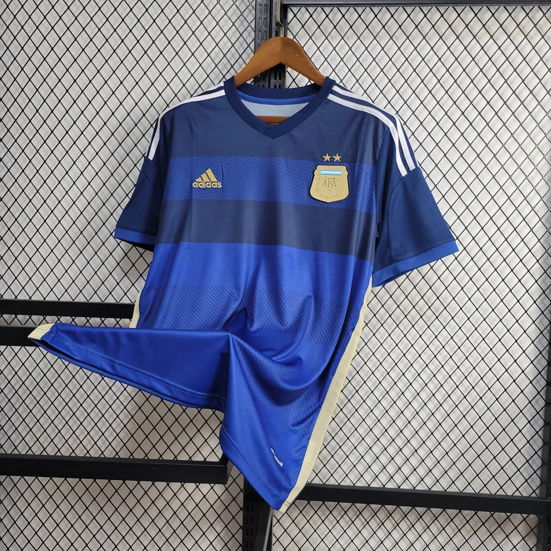 BAJO ENCARGO ARGENTINA VISITANTE RETRO  2014 VERSION FAN