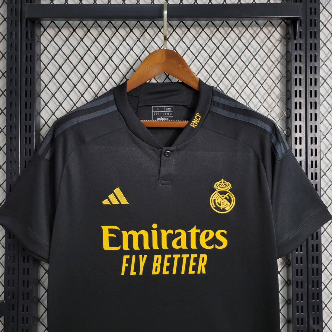 ENTREGA INMEDIATA REAL MADRID TERCERA 2023/24 VERSION FAN