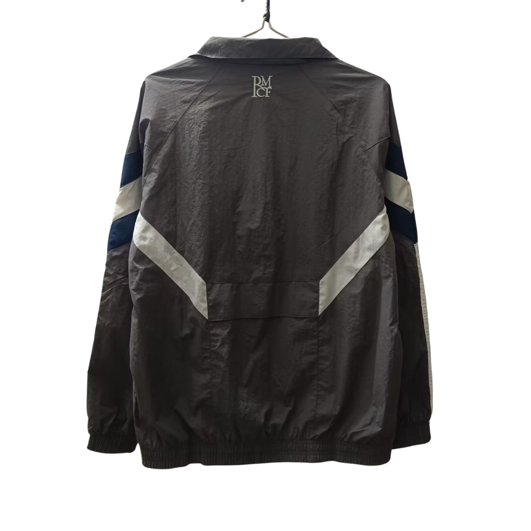 BAJO ENCARGO CHAQUETA REAL MADRID ROMPEVIENTOS