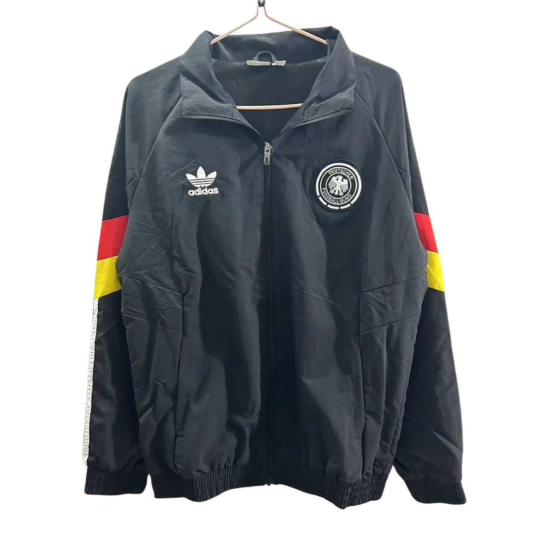 BAJO ENCARGO CHAQUETA ALEMANIA ROMPEVIENTOS