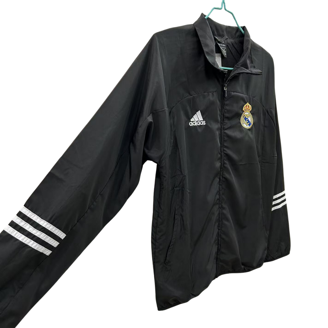 BAJO ENCARGO CHAQUETA REAL MADRID ROMPEVIENTOS