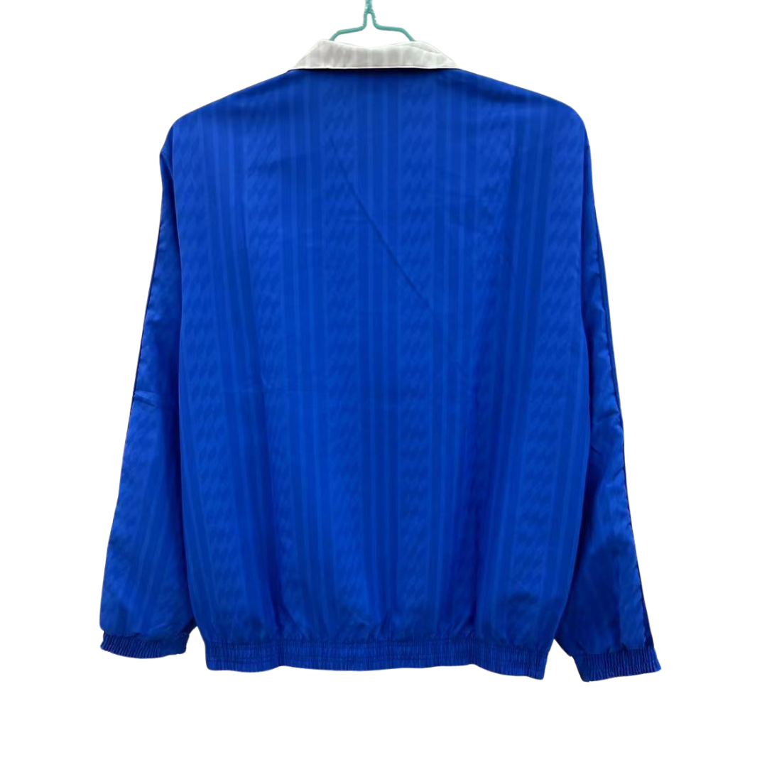 BAJO ENCARGO CHAQUETA BRASIL ROMPEVIENTOS