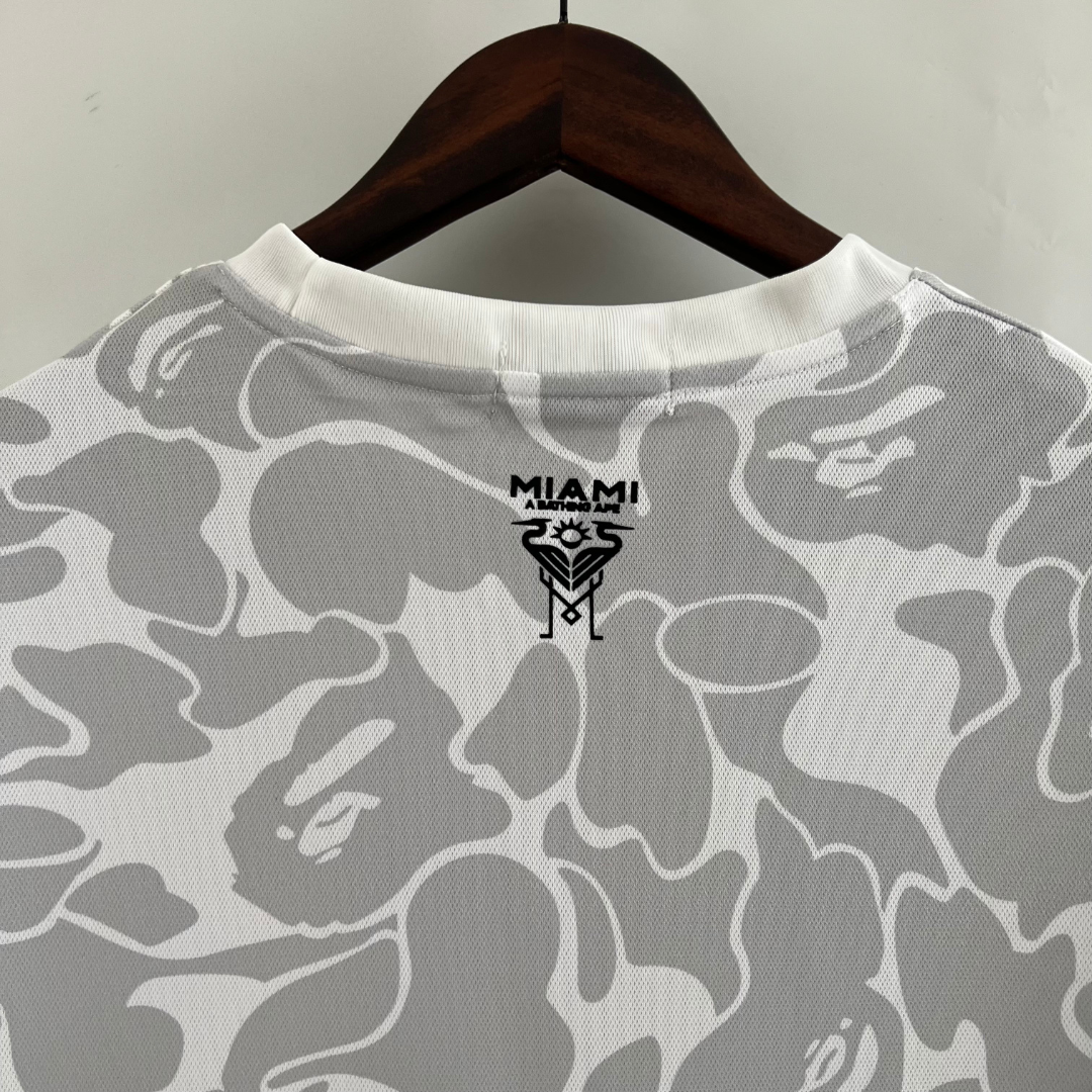 BAJO ENCARGO  INTER MIAMI X BAPE VERSION FAN