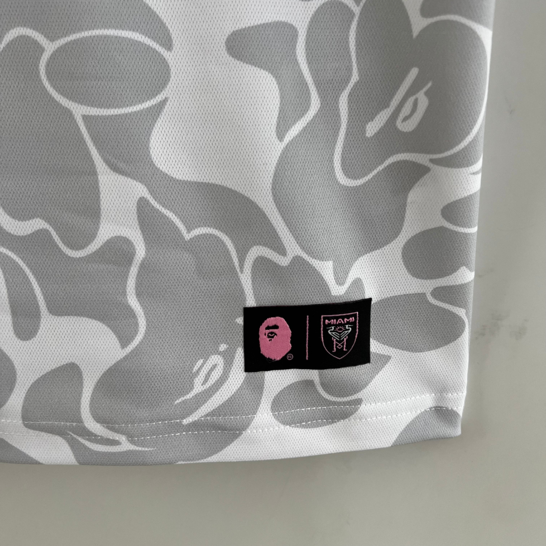 BAJO ENCARGO  INTER MIAMI X BAPE VERSION FAN