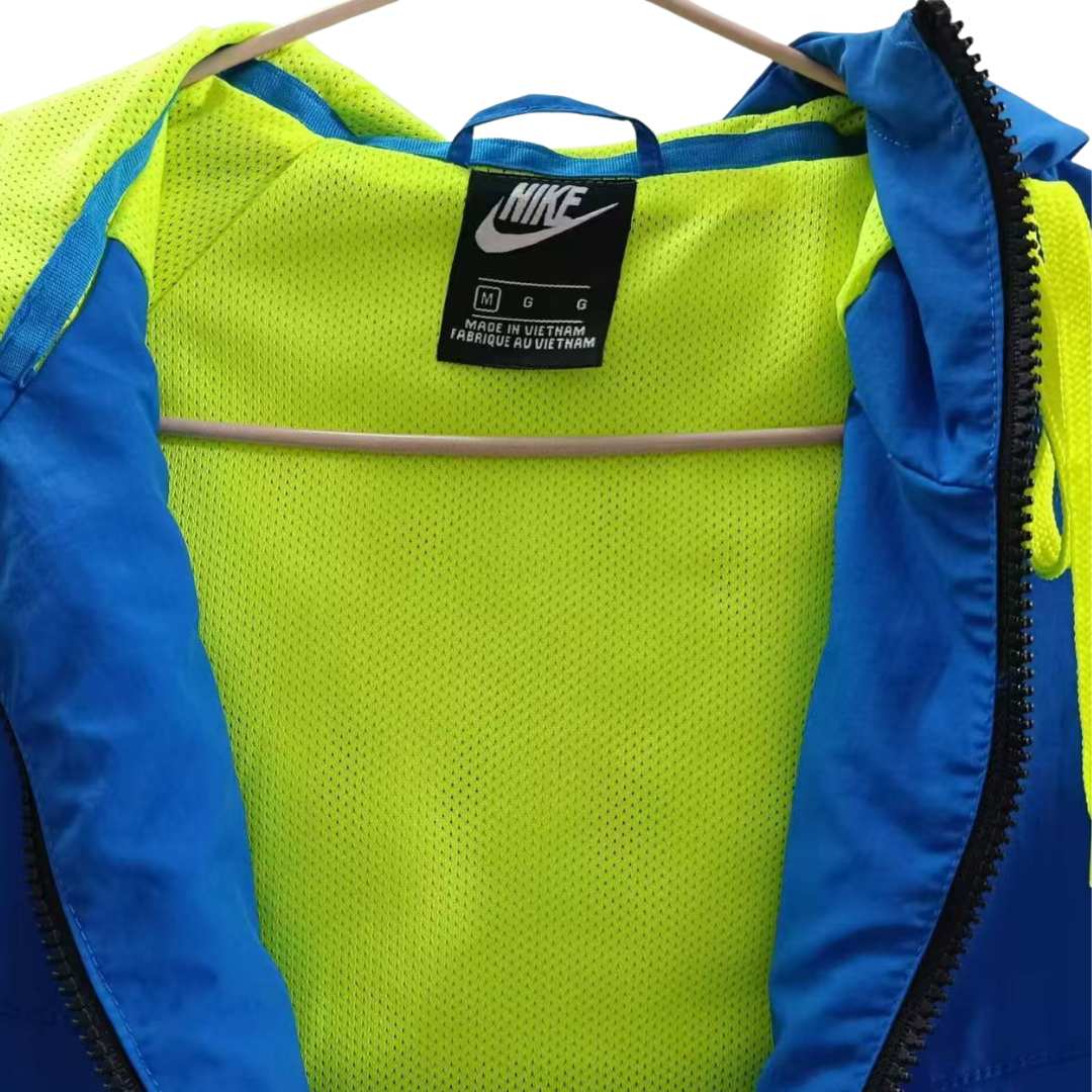 BAJO ENCARGO CHAQUETA BARCELONA ROMPEVIENTOS