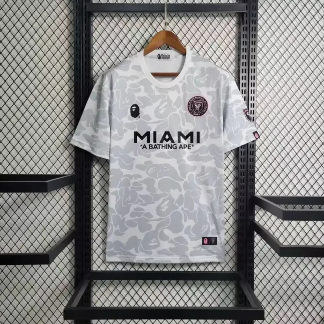 BAJO ENCARGO  INTER MIAMI X BAPE VERSION FAN