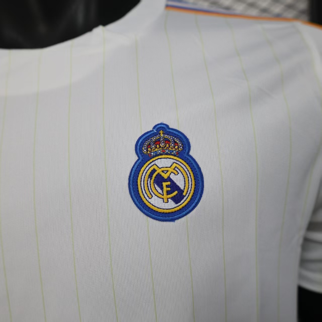 ENTREGA INMEDIATA REAL MADRID TERRACE ICON VERSION FAN