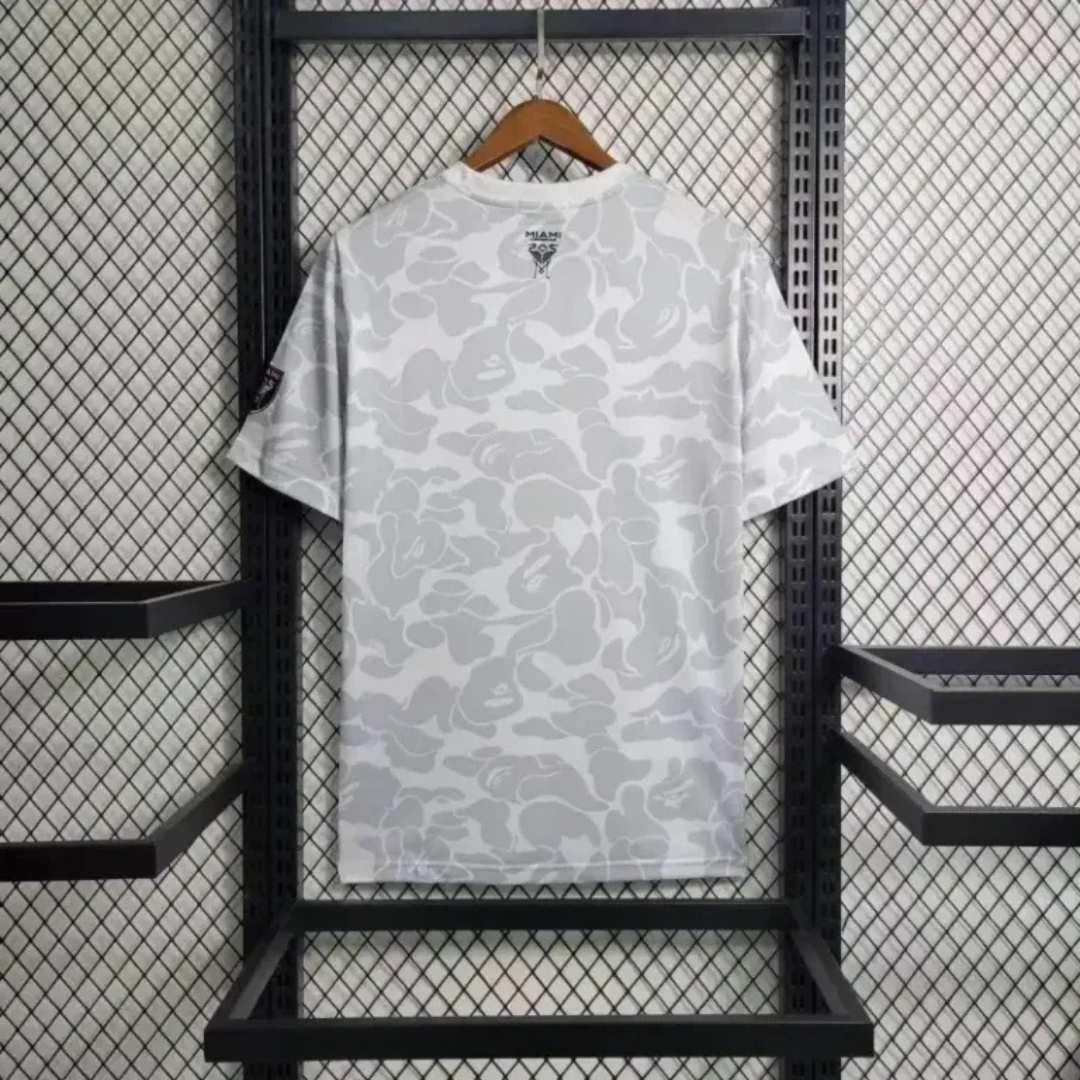 BAJO ENCARGO  INTER MIAMI X BAPE VERSION FAN