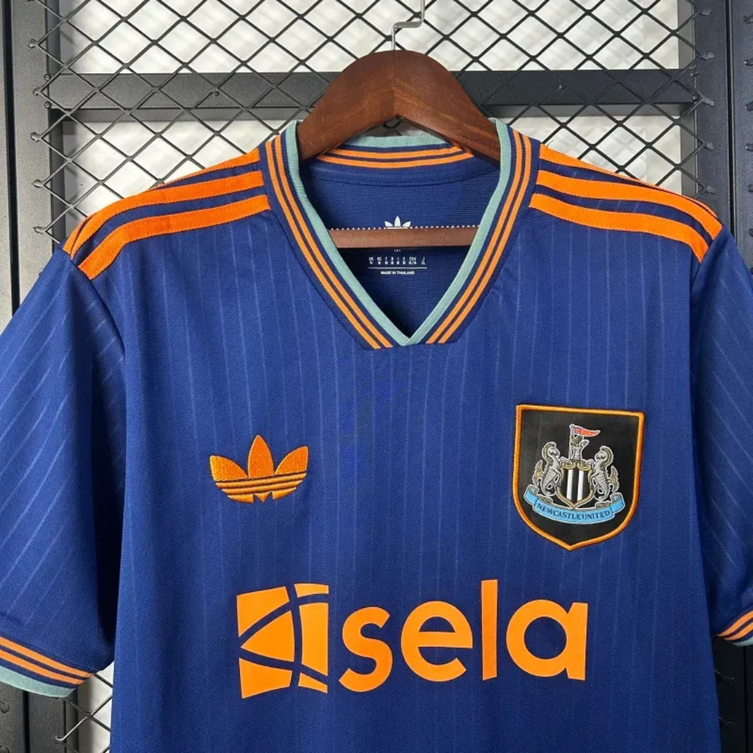BAJO ENCARGO  NEWCASTLE TERCERA 2025 VERSION FAN