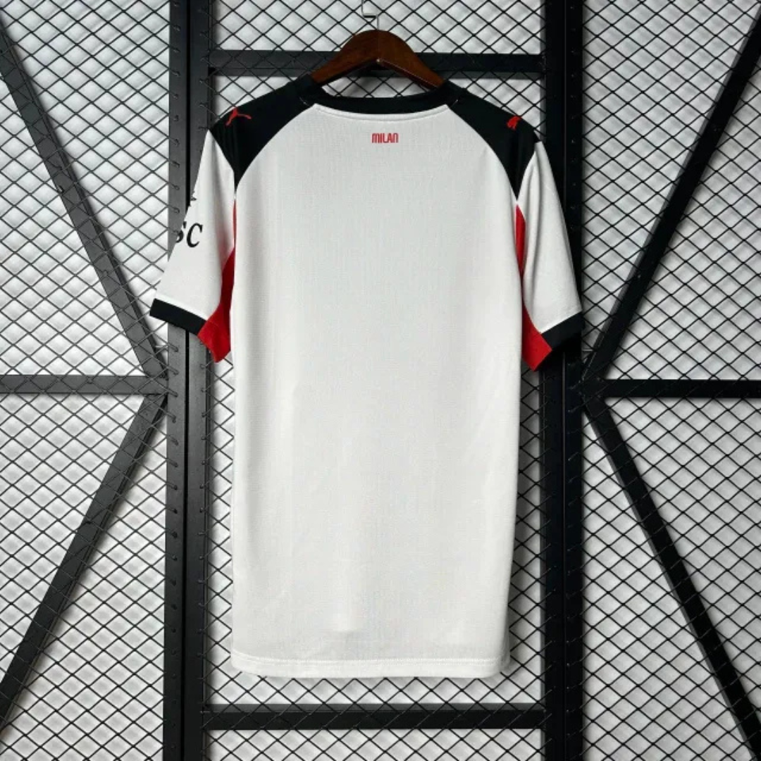 ENTREGA INMEDIATA AC MILAN VISITA 2025 VERSION FAN