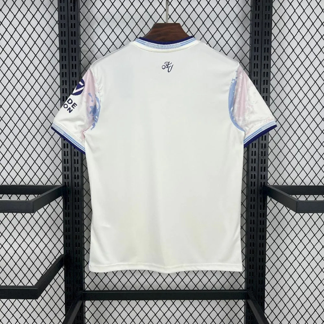 BAJO ENCARGO ASTON VILLA TERCERA 2025 VERSION FAN