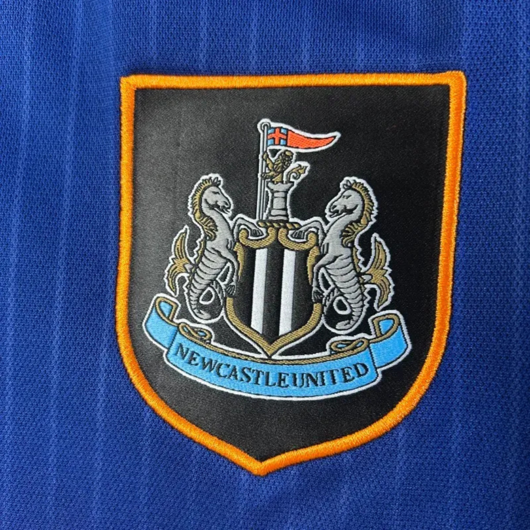 BAJO ENCARGO  NEWCASTLE TERCERA 2025 VERSION FAN