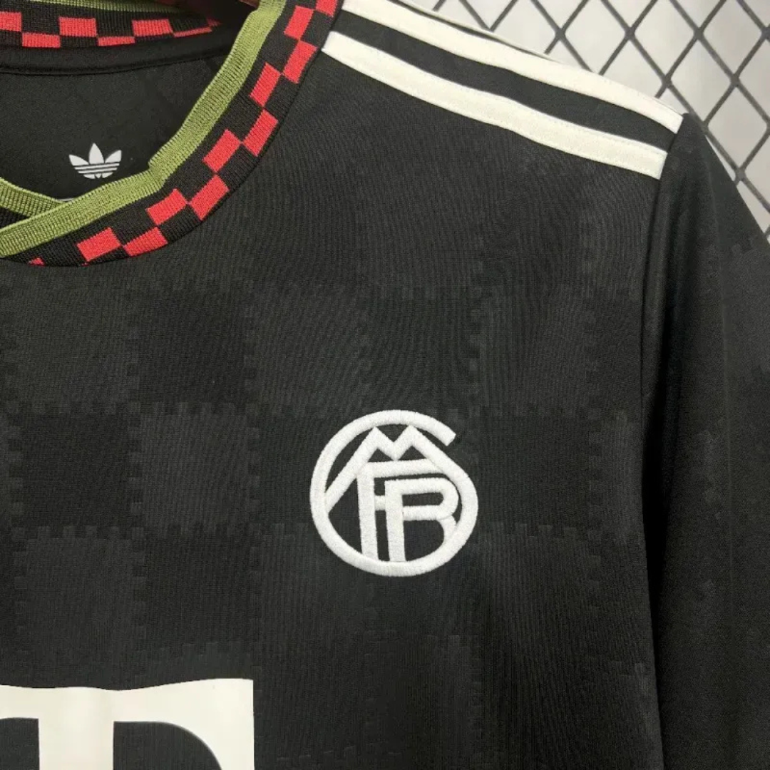 ENTREGA INMEDIATA  BAYERN MUNICH TERCERA 2025 VERSION FAN