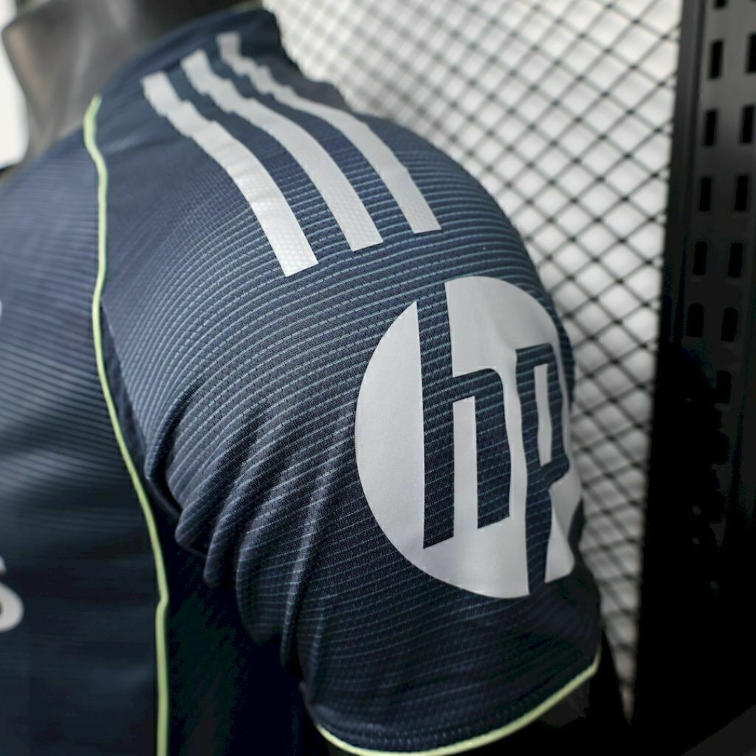 REAL MADRID AWAY 2025-2026 PLAYER VERSION COMMISSIONED