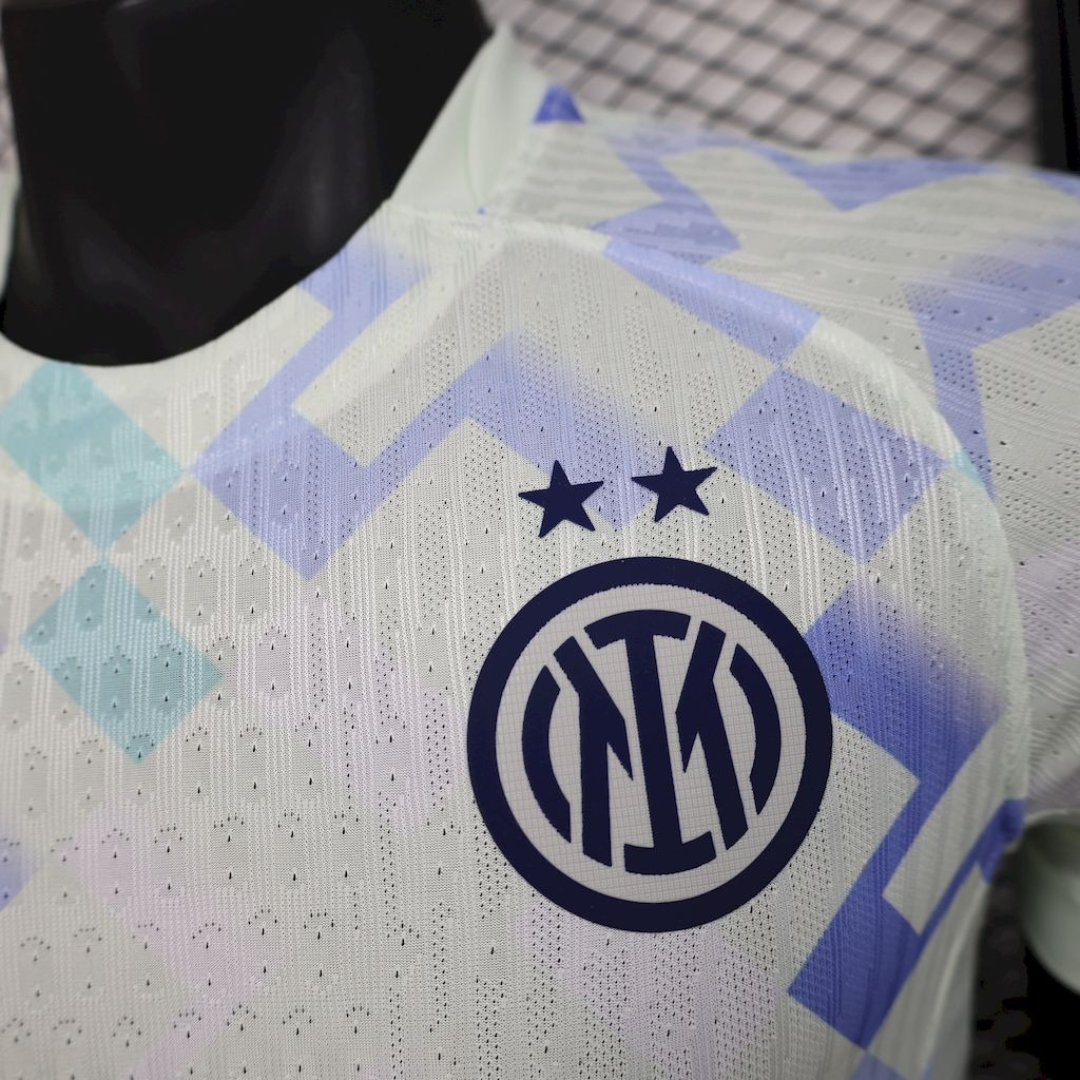 BAJO ENCARGO INTER MILAN VISITA 2025 VERSION JUGADOR