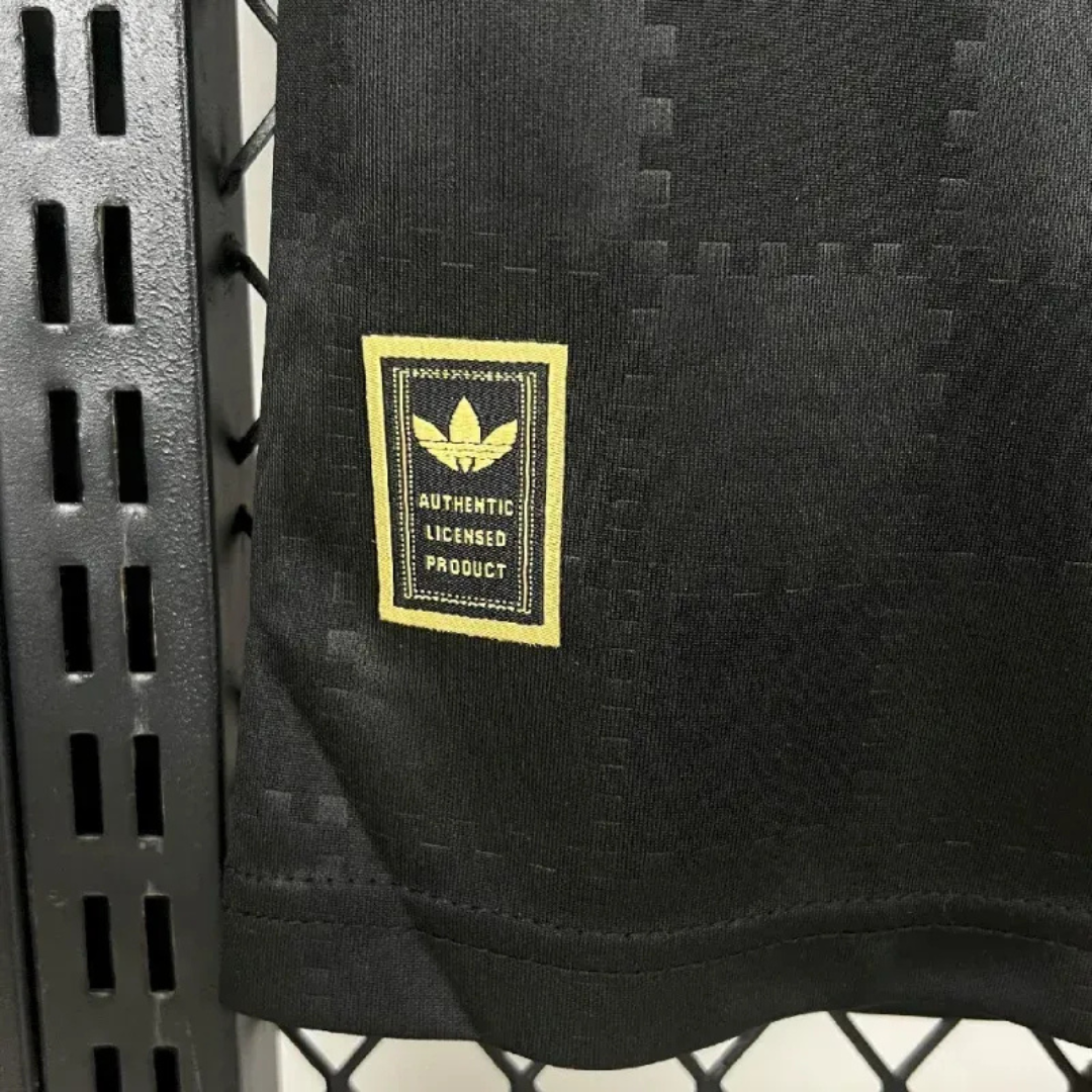 ENTREGA INMEDIATA  BAYERN MUNICH TERCERA 2025 VERSION FAN