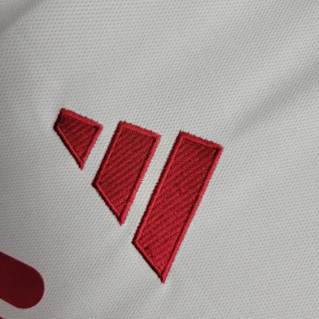 ON COMMISSION LIVERPOOL VISITS 2025 FAN VERSION 