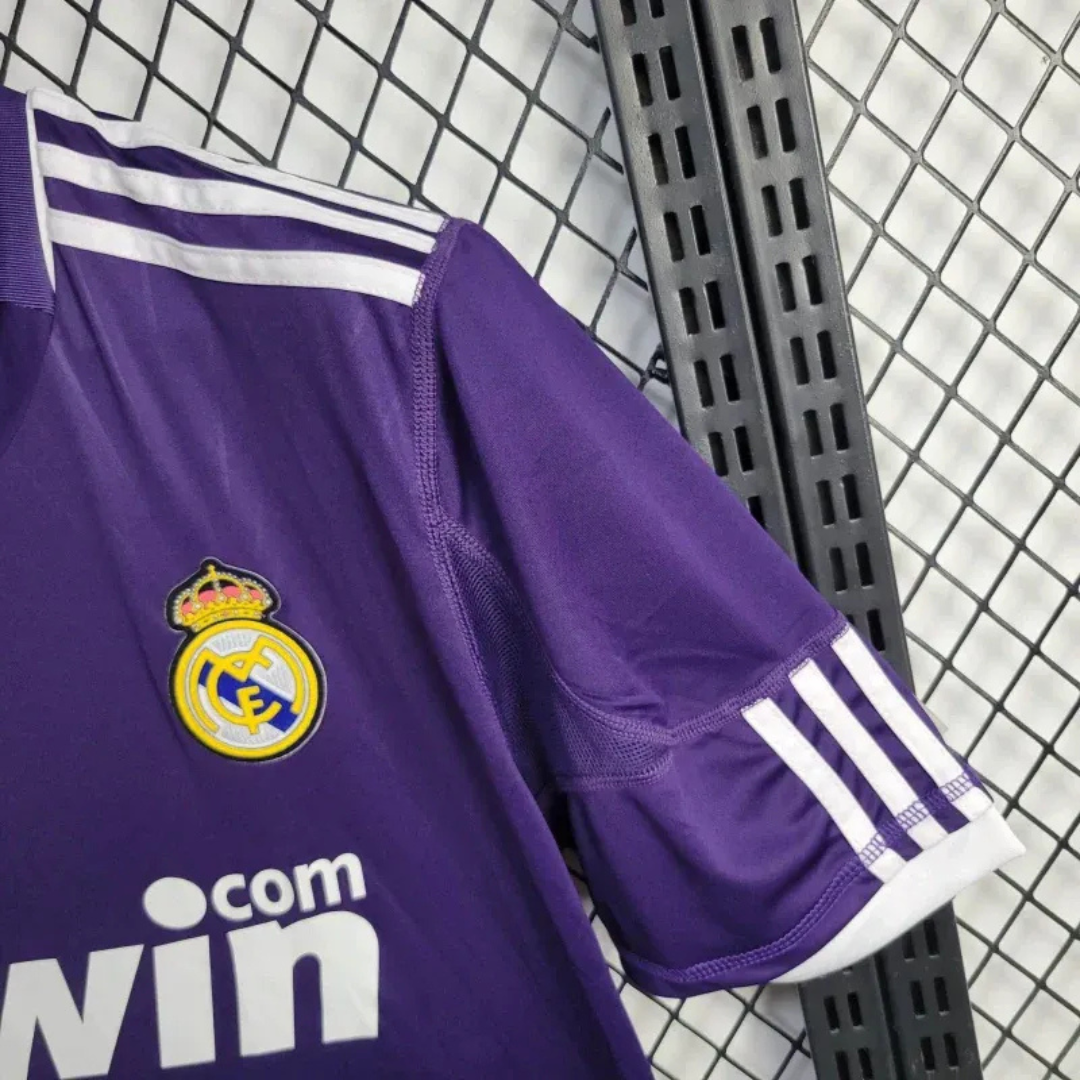 COMMISSIONED REAL MADRID RETRO AWAY 2004/05 FAN VERSION 