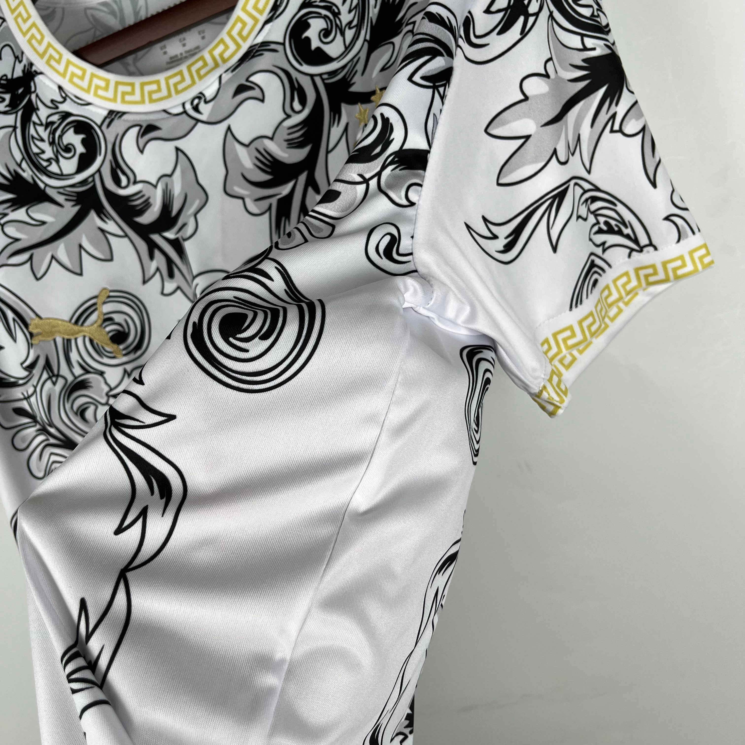 BAJO ENCARGO ITALIA VERSACE WHITE EDITION 2023/24 VERSION FAN