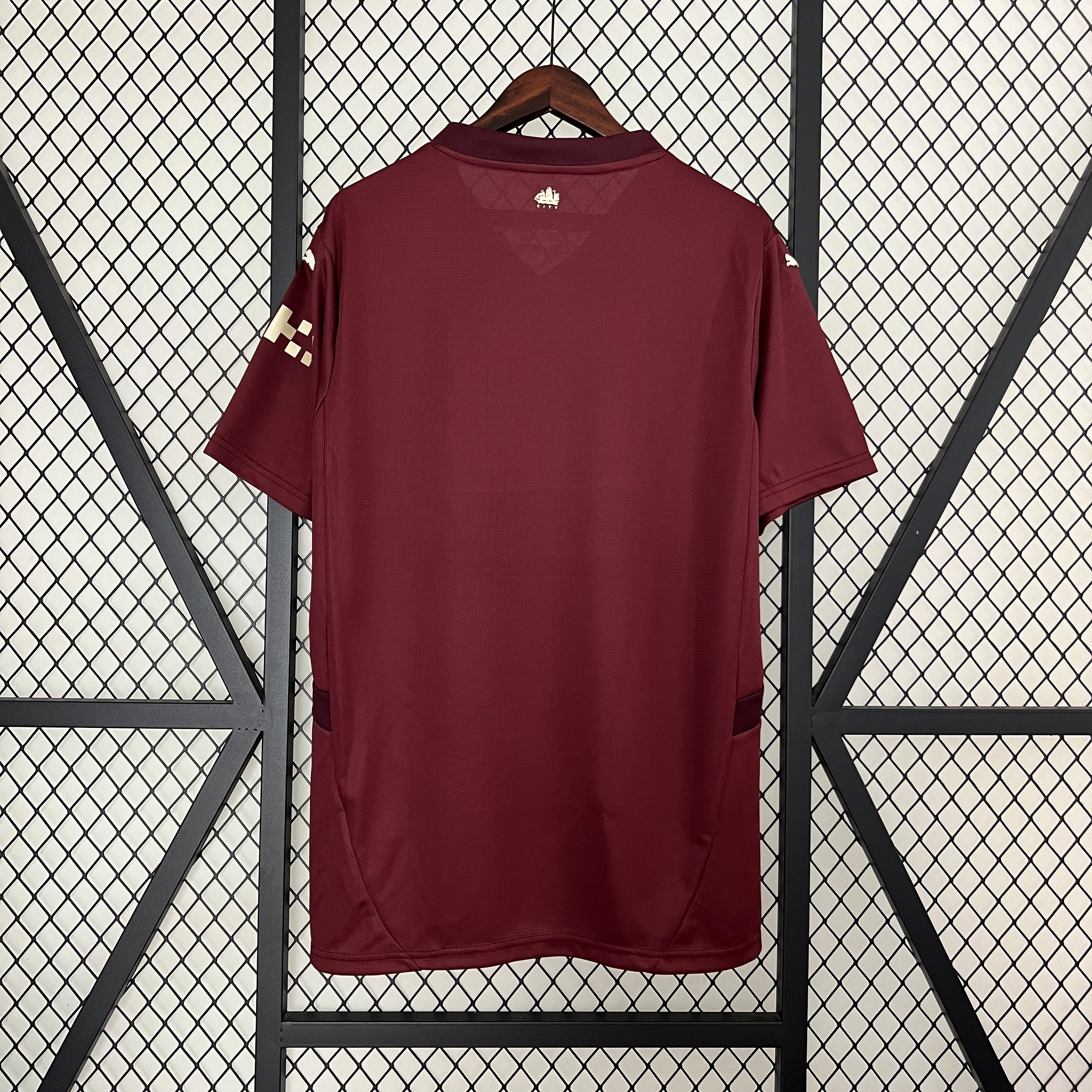 ENTREGA INMEDIATA MANCHESTER CITY TERCERA 2024 VERSION FAN