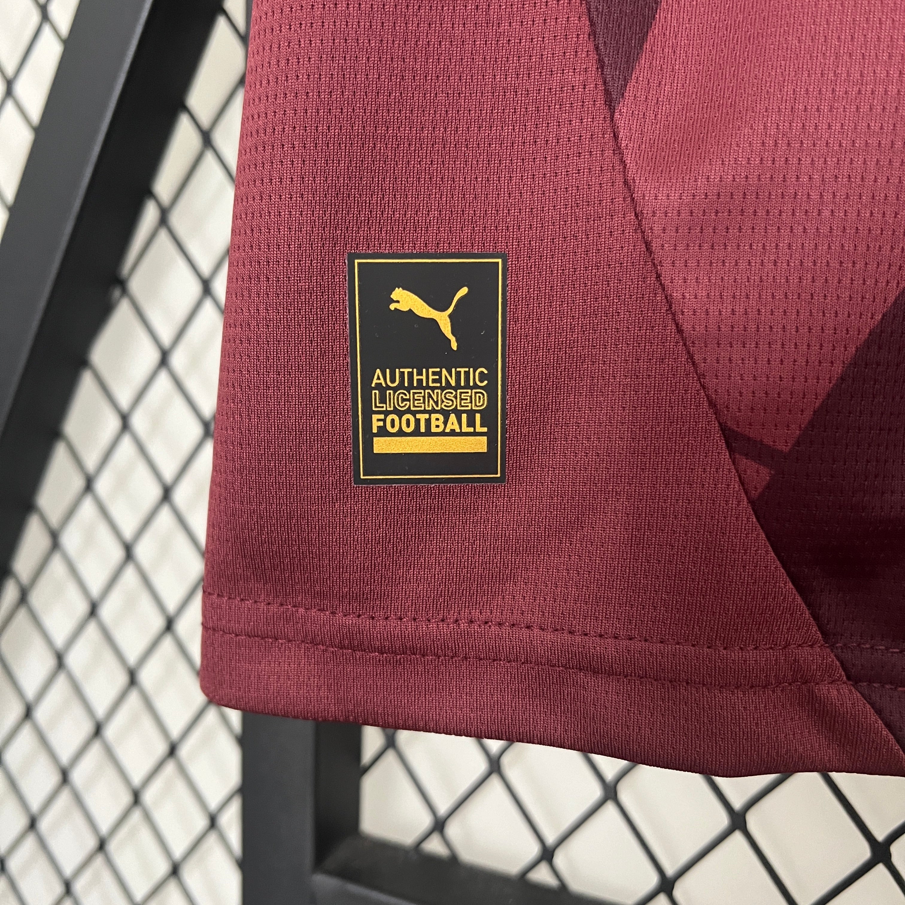 ENTREGA INMEDIATA MANCHESTER CITY TERCERA 2024 VERSION FAN