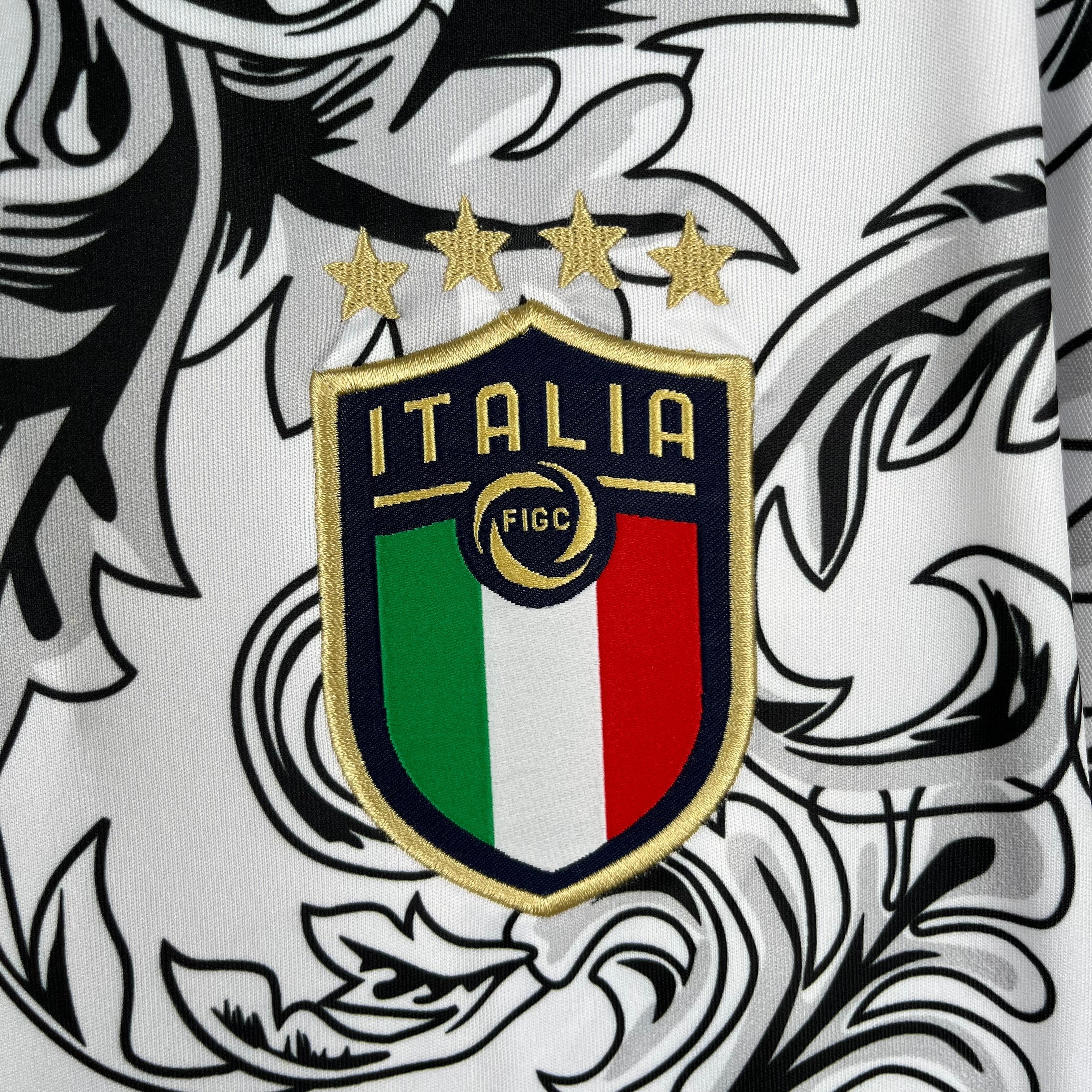 BAJO ENCARGO ITALIA VERSACE WHITE EDITION 2023/24 VERSION FAN