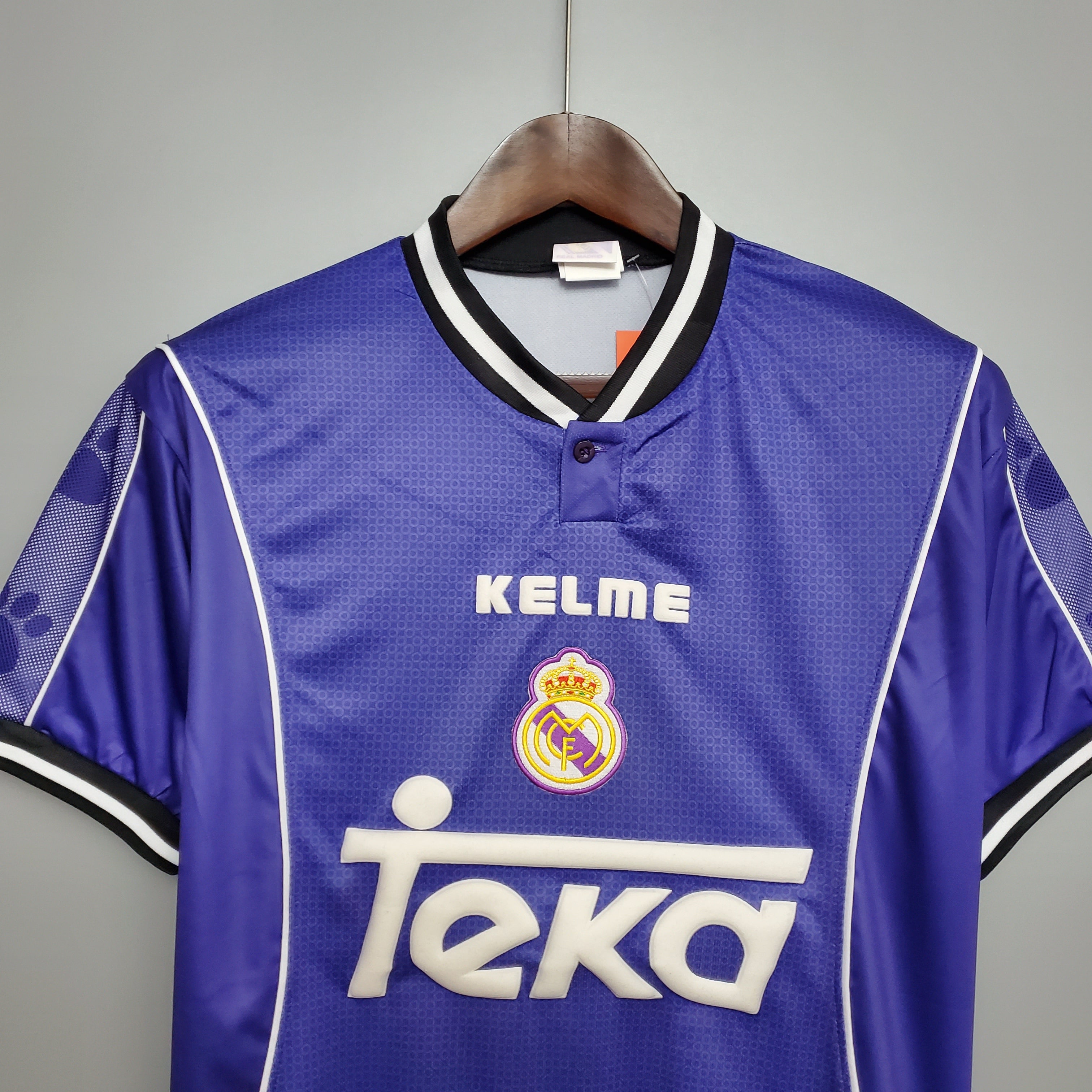BAJO ENCARGO REAL MADRID VISITA 1997 VERSION FAN