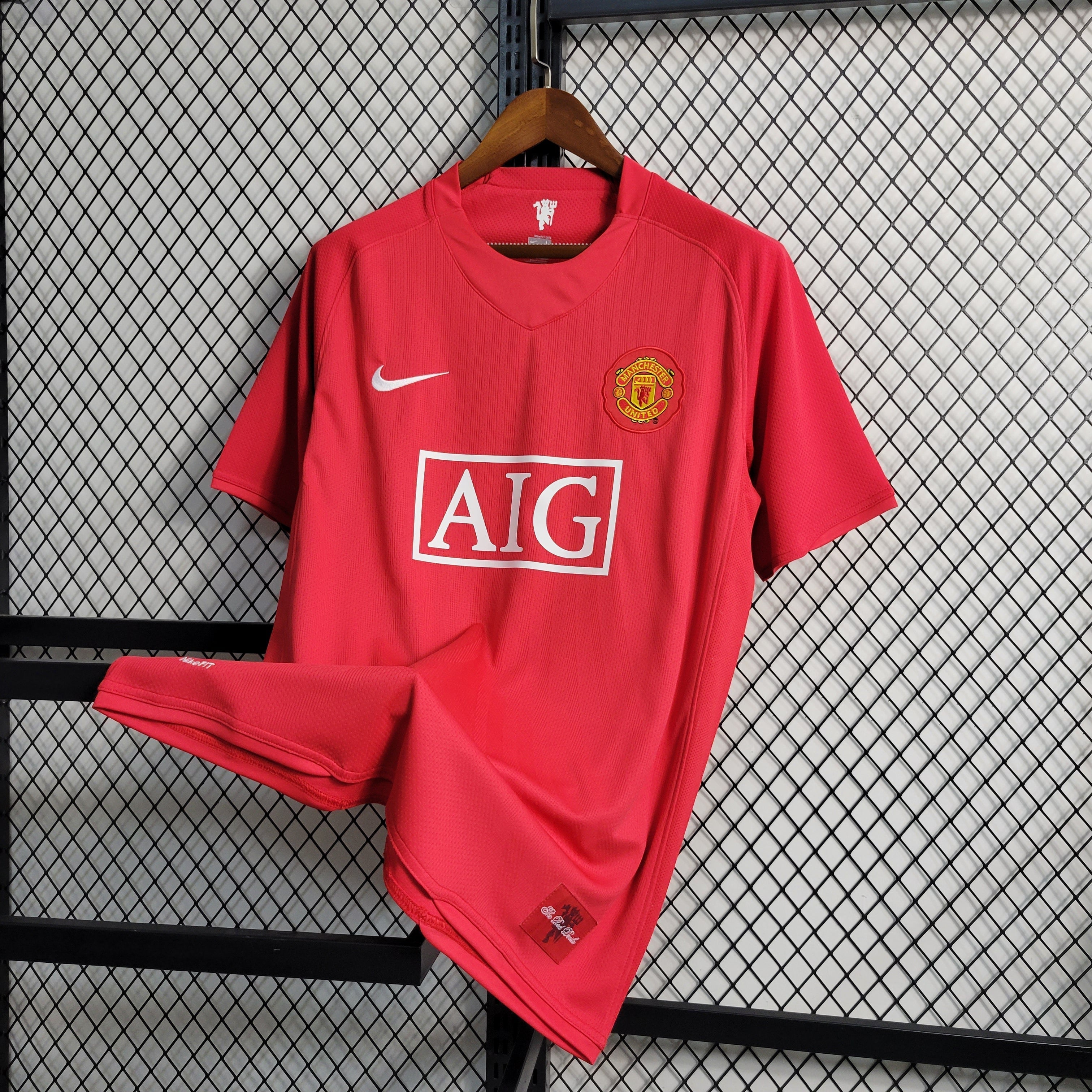 ENTREGA INMEDIATA MANCHESTER UNITED RETRO LOCAL 2007/08 VERSIÓN FAN